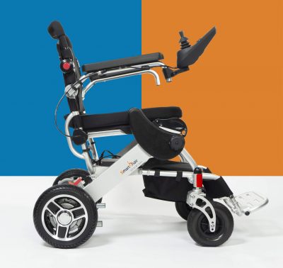 Du fauteuil roulant manuel au fauteuil roulant électrique