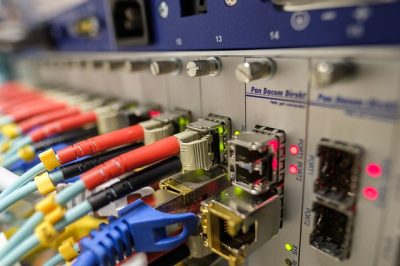 Tout savoir sur la fibre optique
